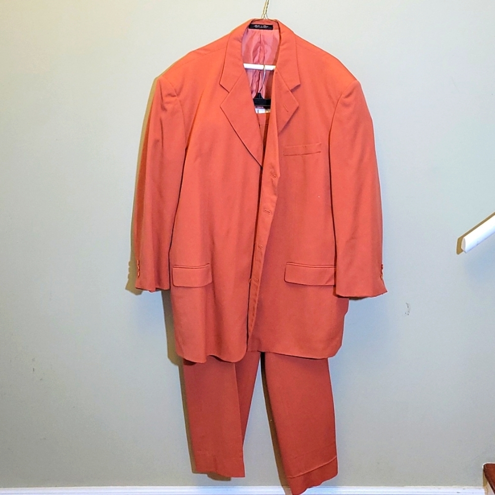 Men's Salmon Color Suit